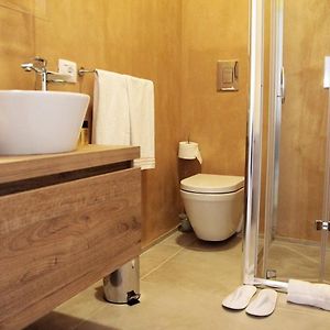 Private Bathroom Quadruple Room